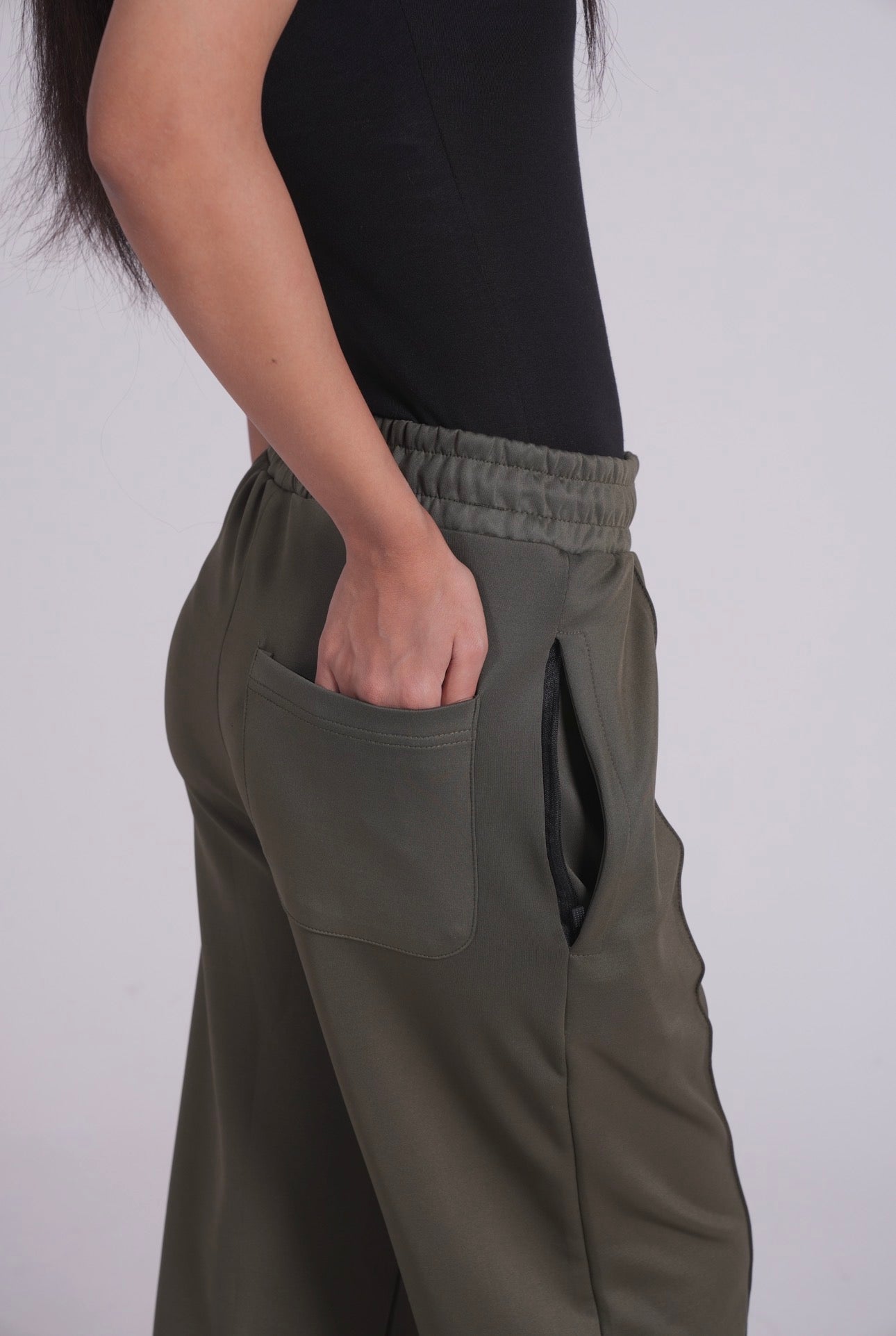 Scuba Straight Leg trousers - Olive Green