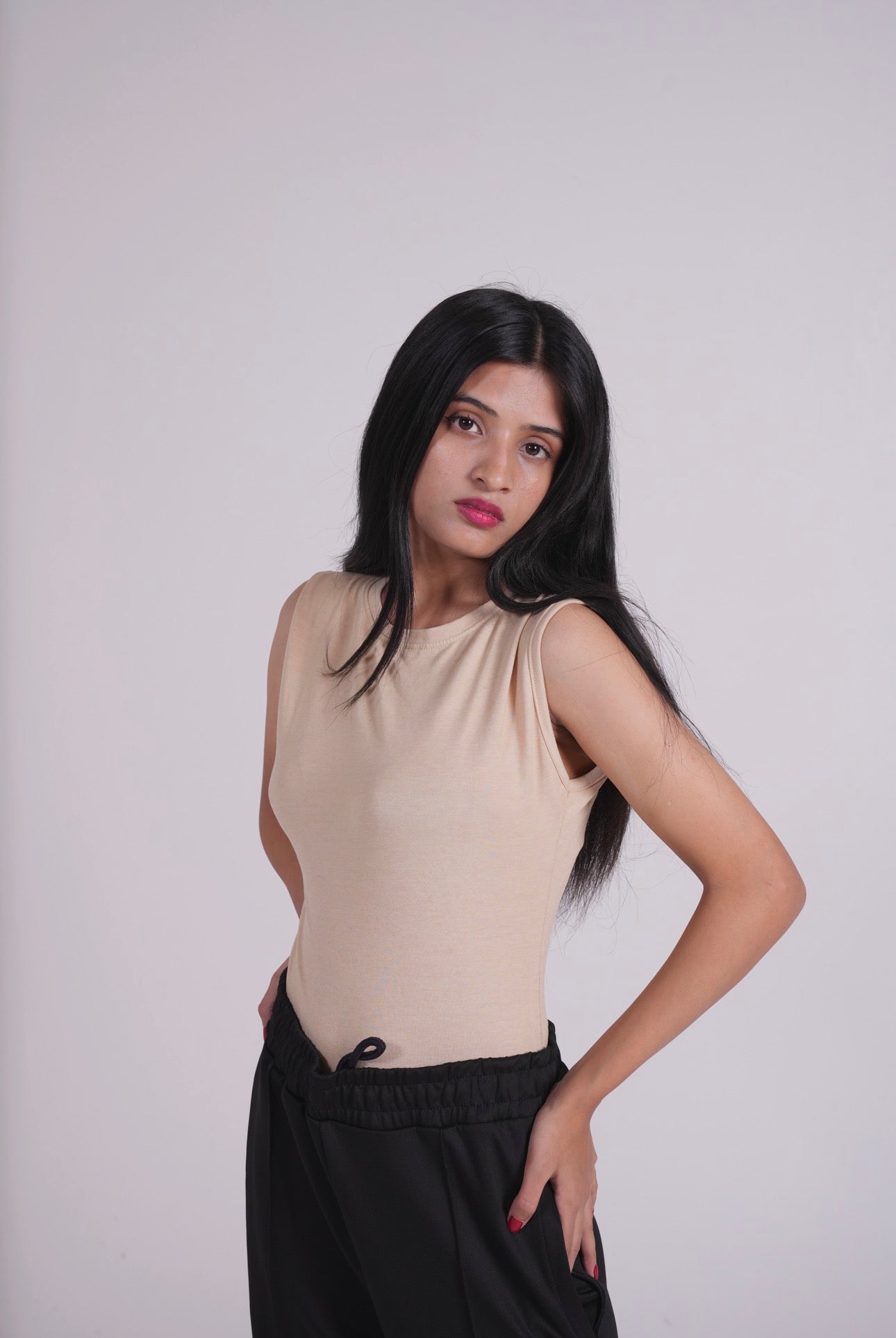 Sleeve less body suit - Beige