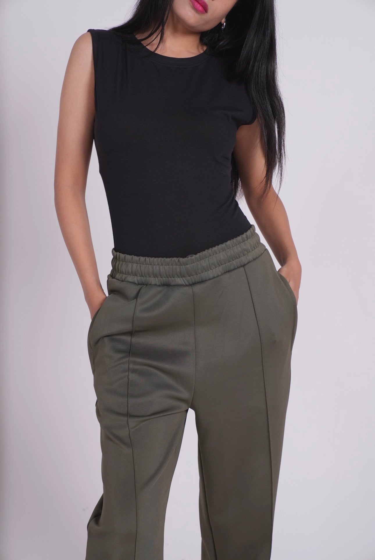 Scuba Straight Leg trousers - Olive Green
