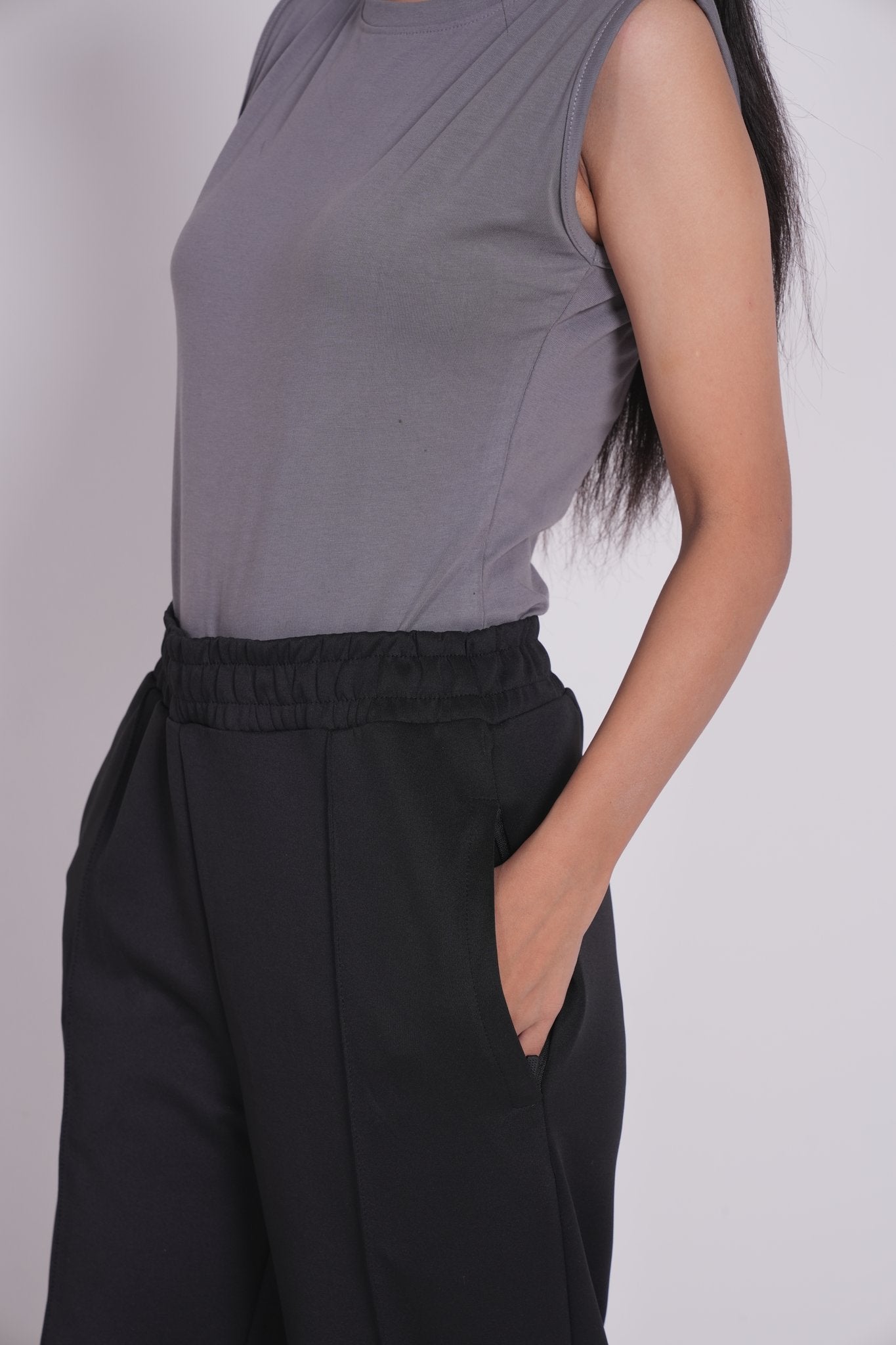 Sleeve less body suit - Grey