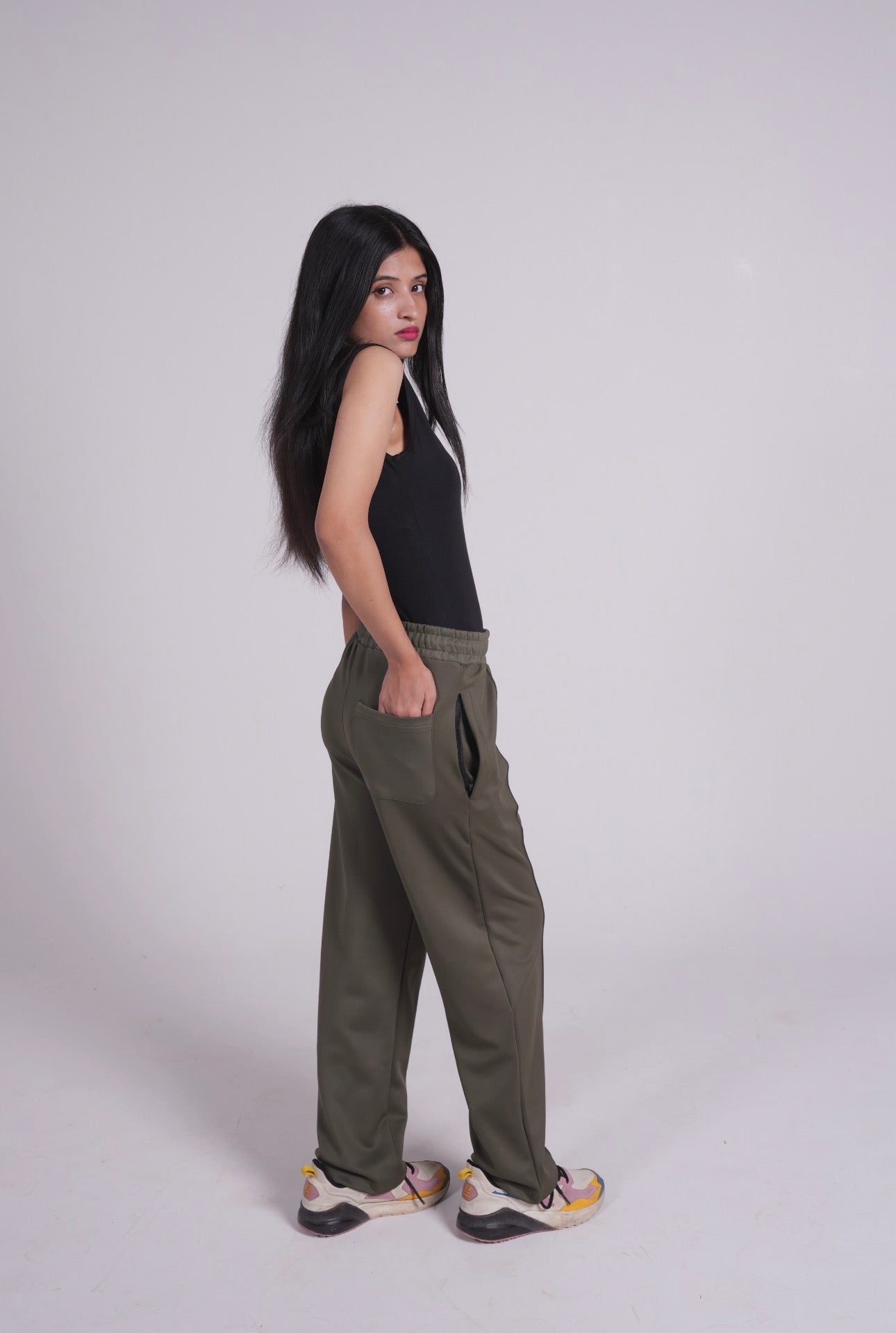 Scuba Straight Leg trousers - Olive Green